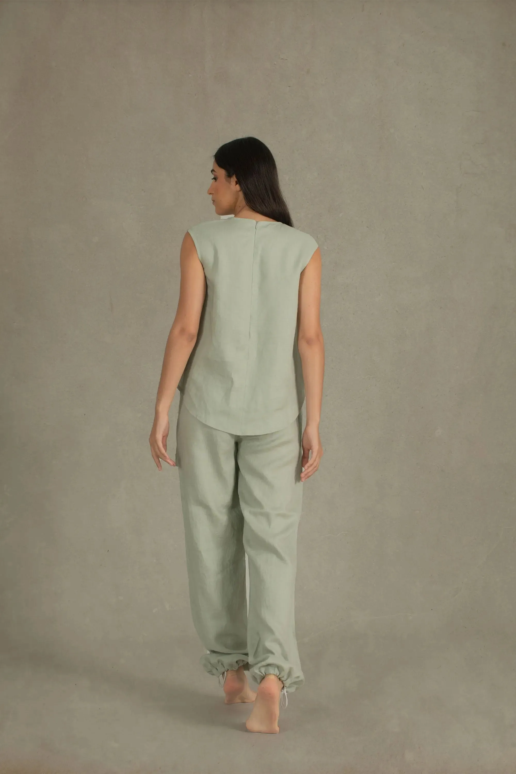 Toujours Sleeveless Linen Top Sage Green